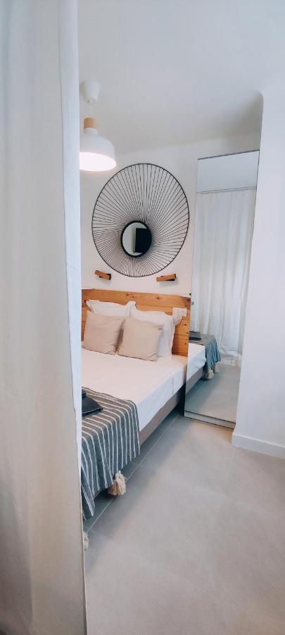Le Studio Des Tours - Parking Apartment Arles Exterior photo